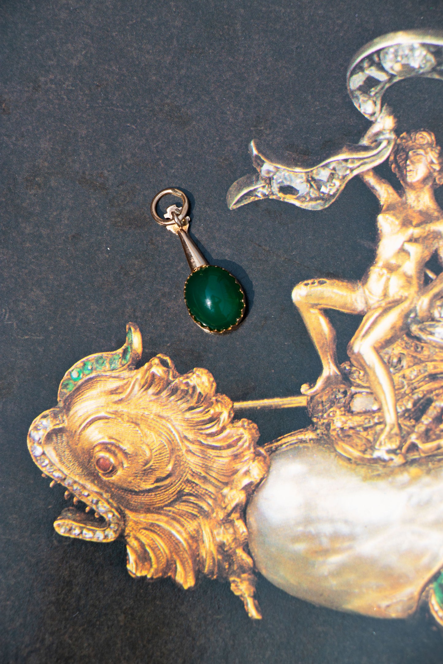 Vintage 18k Mandolin Charm