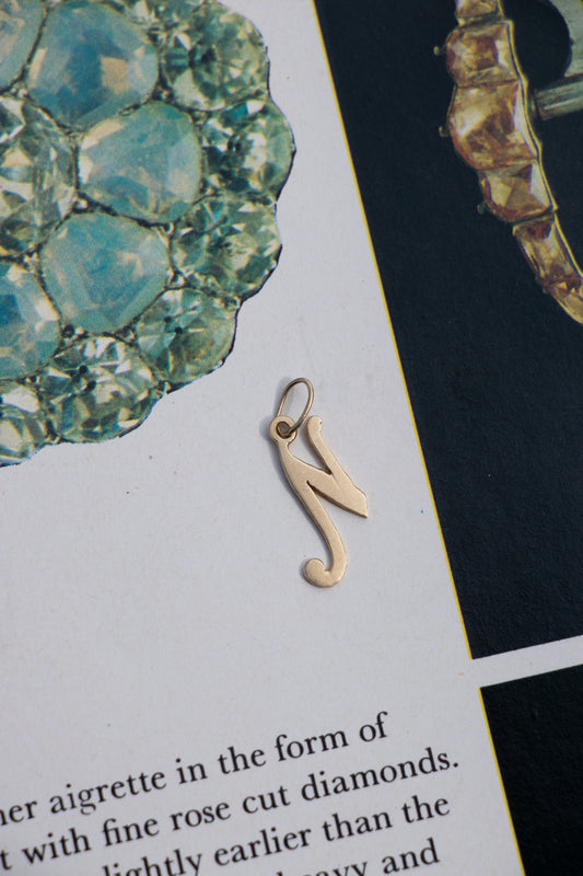 14k Vintage ‘N’ Initial Charm